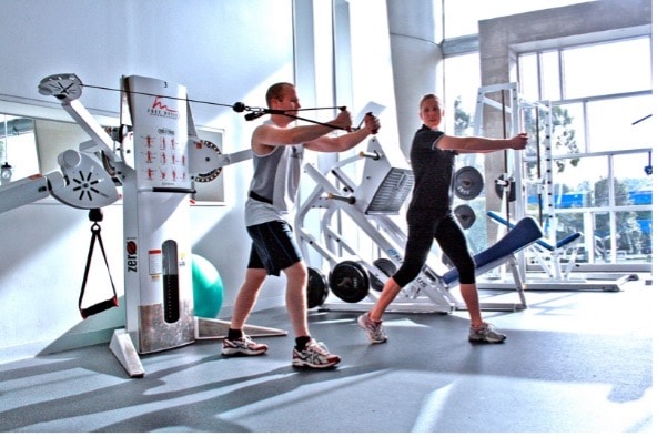 Fitness cable machine